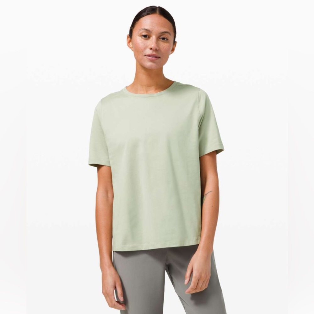 Lululemon Relaxed Fit Cotton Tee
Green Fern